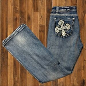 Y2K Embellished Cross Pocket Bootcut Jeans W31 | Distressed Light Wash